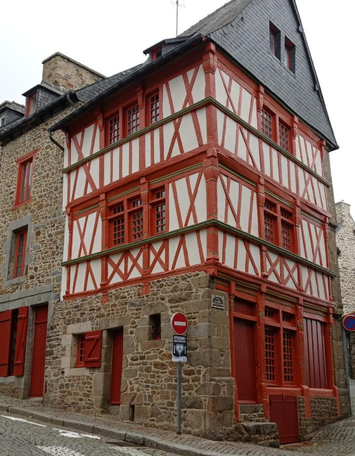 Hostel Du Lapin Blanc Saint-Brieuc Exteriör bild